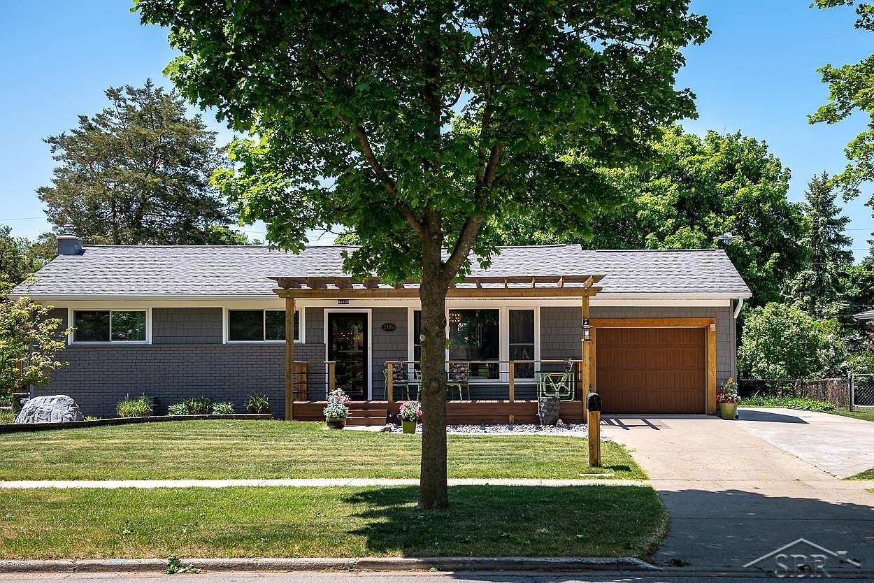2709 Swede Ave, Midland, MI 48642 Zillow