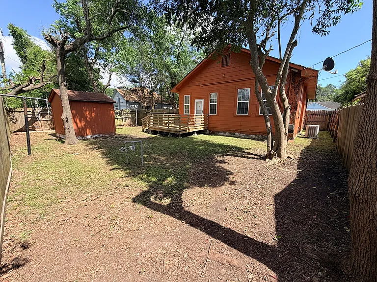 508 Forrest St — Photo 10