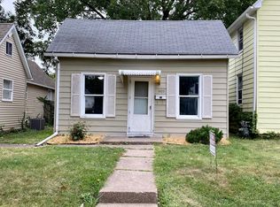 1405 13th St, Moline, IL 61265