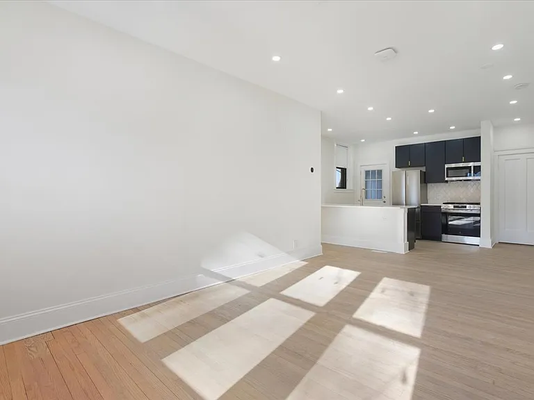 4636-38 N Hamilton Ave #36-2 — Photo 4