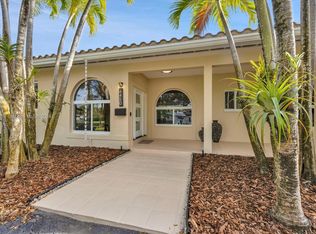 6450 SW 113th St, Pinecrest, FL 33156