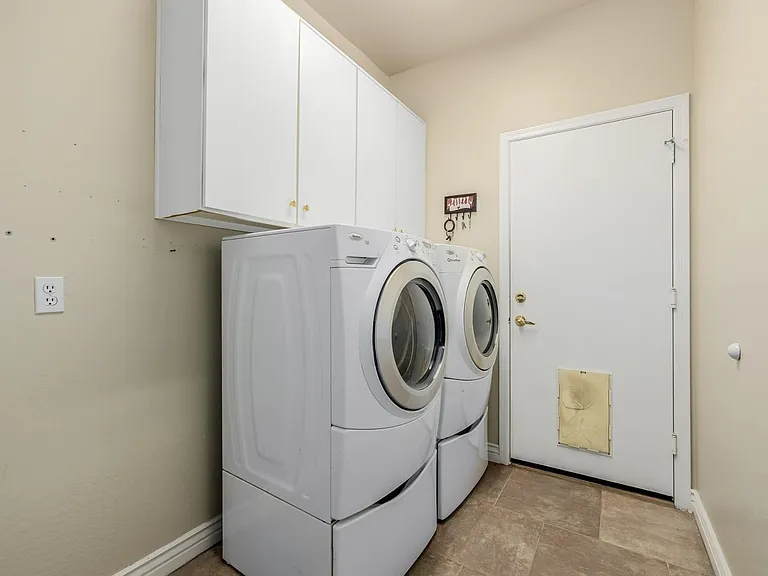 7740 E Phantom Way — Photo 27