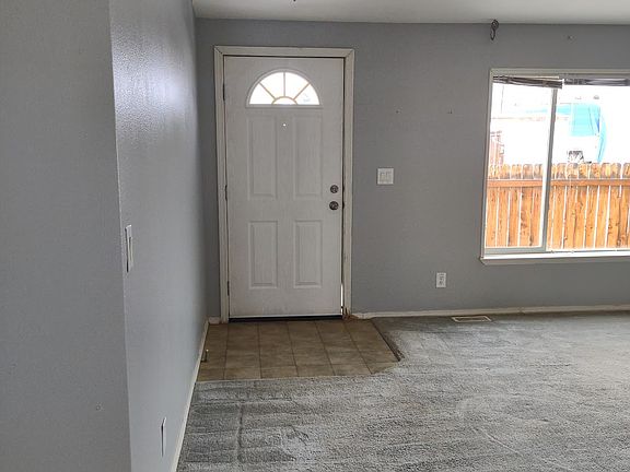 2nd image of 951 W Bonneville St