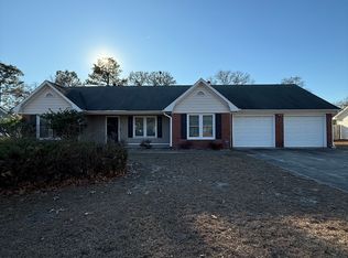 704 Rim Rd, Fayetteville, NC 28314