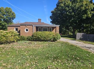 105 S Hewitt Rd, Ypsilanti, MI 48197