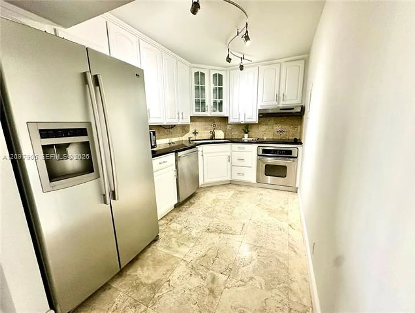 3031 N Ocean Blvd cu-404, Fort Lauderdale, FL 33308 — Photo 1