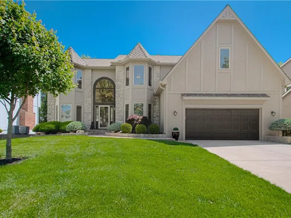 5319 W 132nd Ter, Overland Park, KS 66209