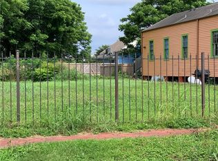 454 Flood St, New Orleans, LA 70117