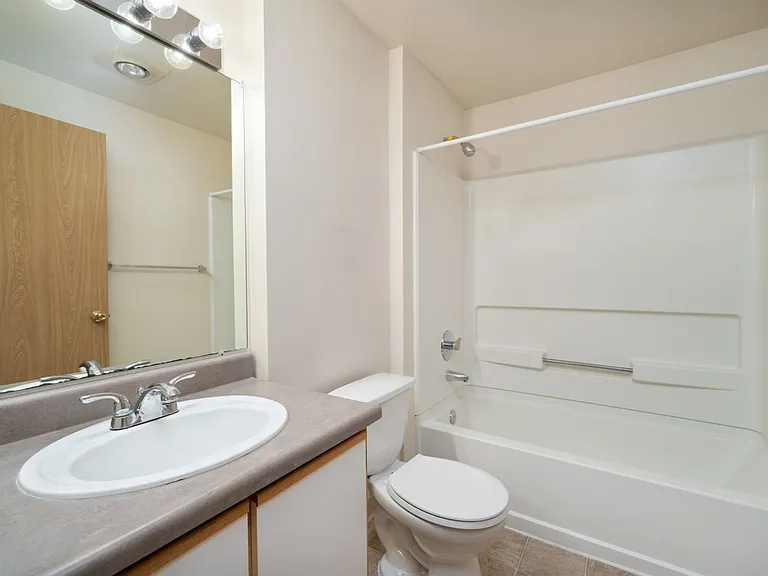 1519 SE Roberts Dr — Photo 31