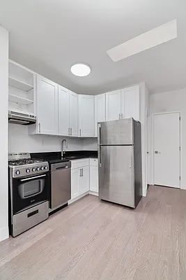 Rented by REAL New York | media 14