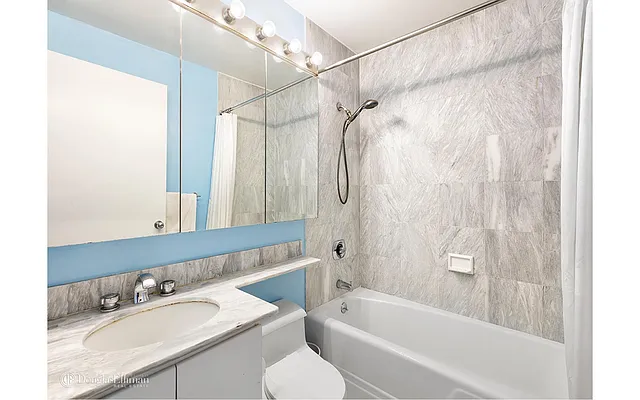 Sold by Douglas Elliman | media 24