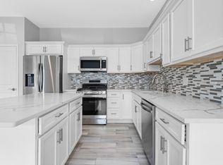 165 Lakeside Rd #6, Hewitt, NJ 07421