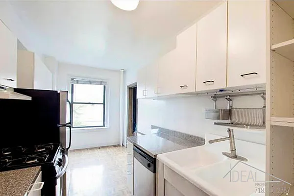 Rented by Ideal Properties Group | media 4