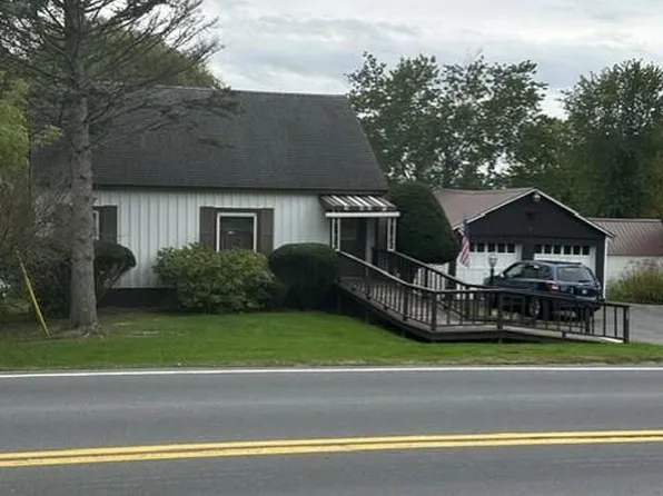198 Golf Course Road, Amsterdam, NY 12010