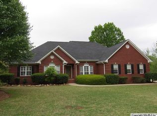 3437 Hualapai Cir, Guntersville, AL 35976