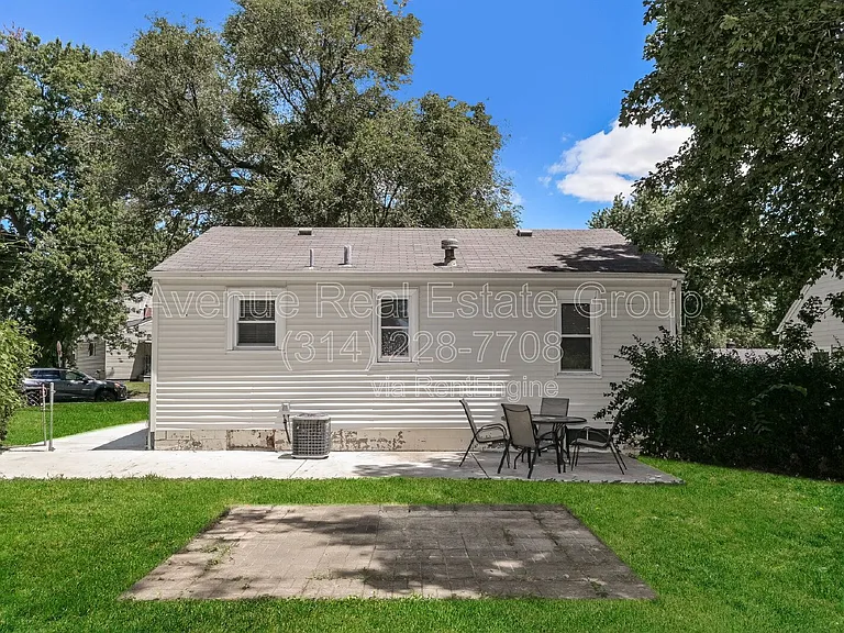 925 McDonough St — Photo 11