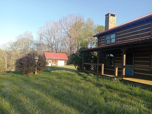 4th image of 317 Pete's Hill Road