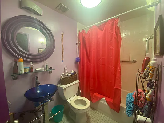 Sold by Keller Williams Realty Landmark | media 19