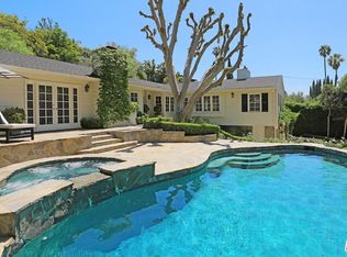 8070 Mulholland Dr, Los Angeles, CA 90046