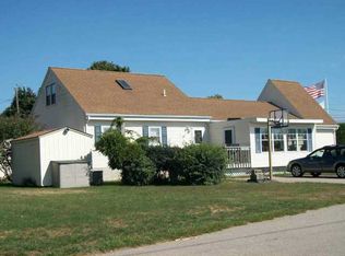 24 1st St, Westerly, RI 02891