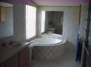 5620 Connell Rd, Plant City, FL 33567