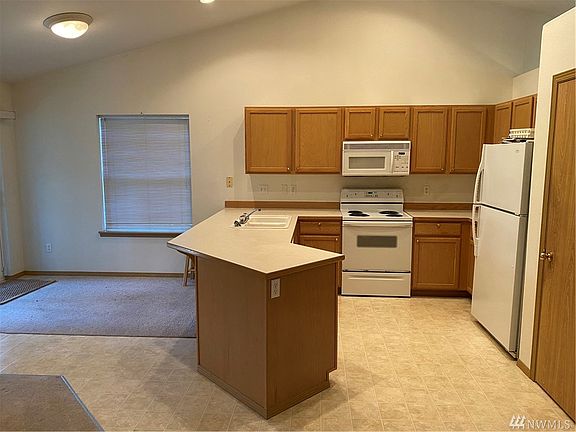 4th image of 7522 139th Street Ct E