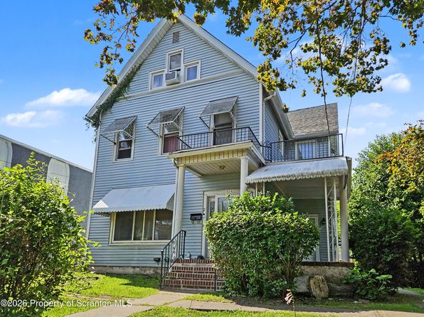 828 Cedar Ave APT 1