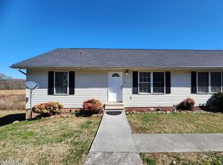 2904 Boyds Creek Hwy APT 4, Sevierville, TN 37876