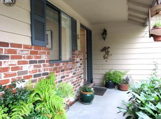 35 Churchill Downs, Lake Oswego, OR 97035