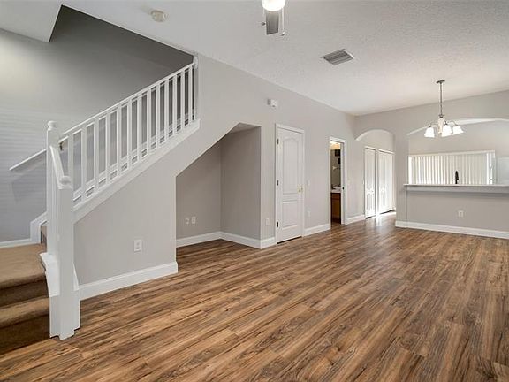 3rd image of 12831 Kings Crossing Dr