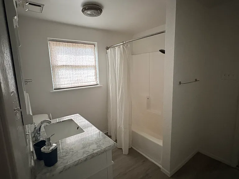 2209 Apache Dr — Photo 25