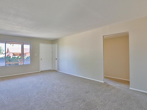 4th image of 2121 E Stanford Dr