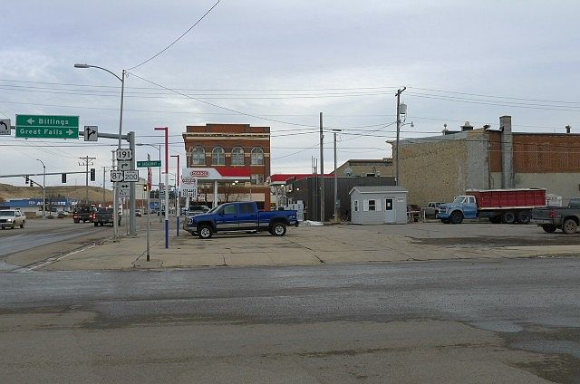 1st image of 112 1st Ave N
