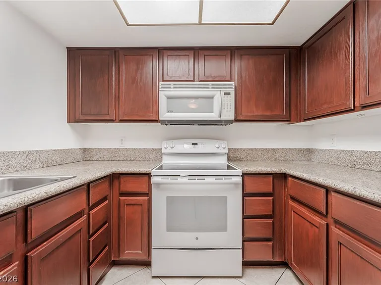 1701 E Katie Ave #1 — Photo 15
