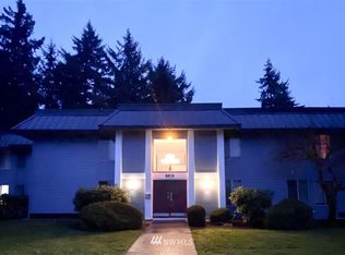 8619 Zircon Dr SW UNIT J1, Tacoma, WA 98498