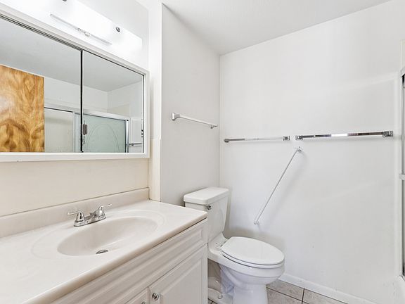 3rd image of 4621 N 85th St