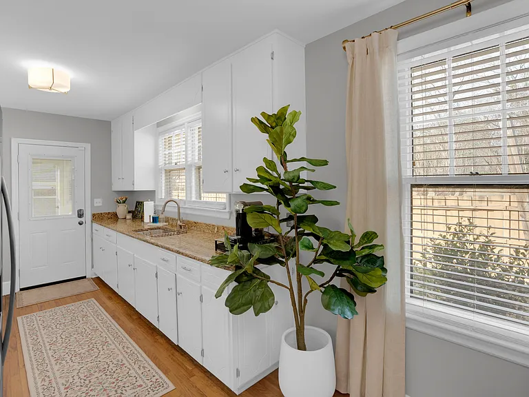 3600 Yale Ave — Photo 10