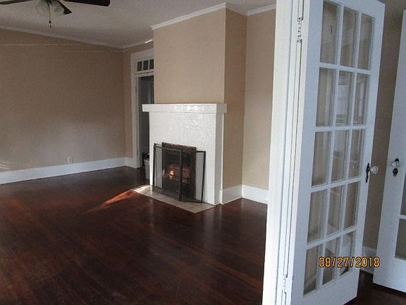 2nd image of 216 S Caswell St