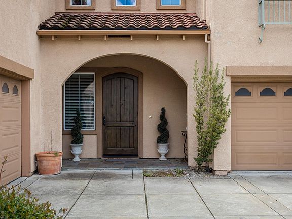 2nd image of 5519 Sugarloaf Ct