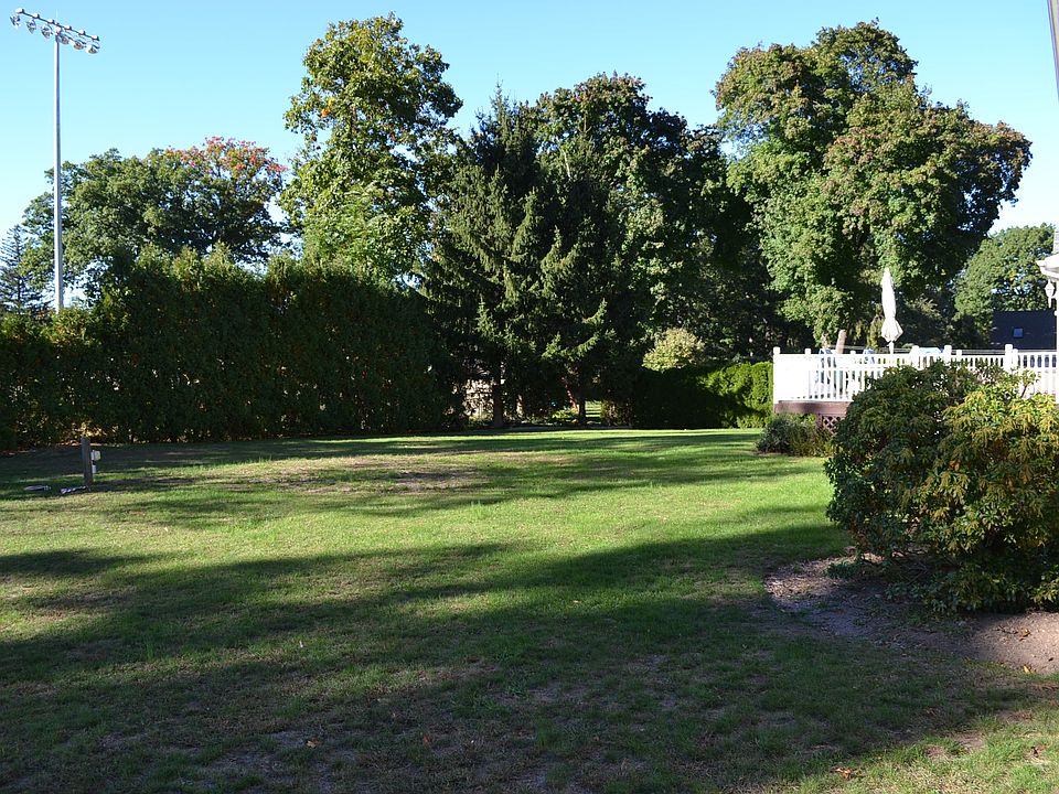 1st image of 67 Woodside Ave