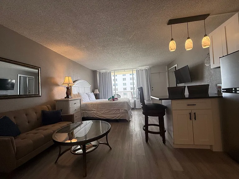 2043 S Atlantic Ave #517 — Photo 2