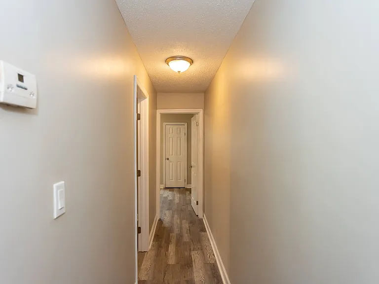 435 McCleary Ln — Photo 18