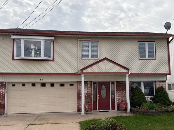 61 Morton Avenue, Freeport, NY 11520