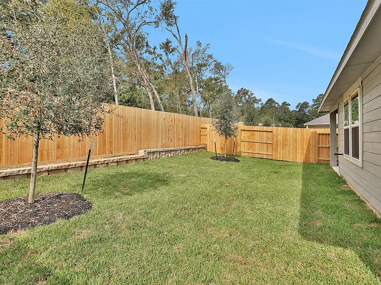 18095 Martin Pines Dr — Photo 31