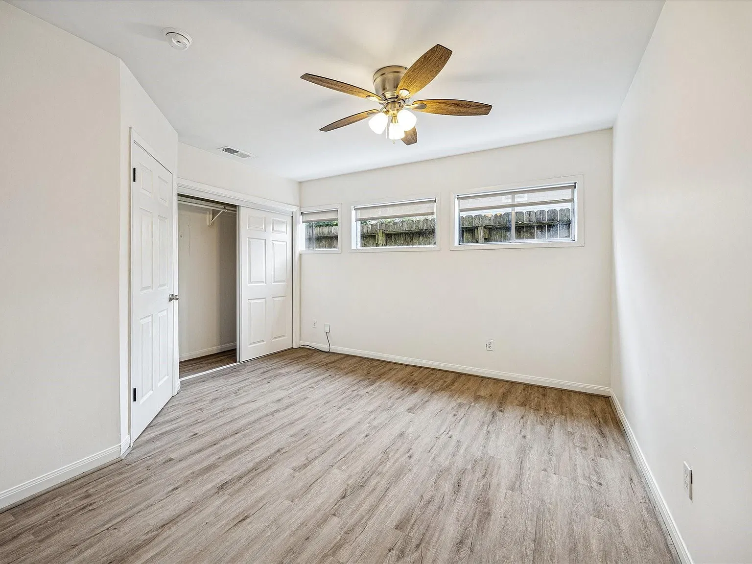 1 bed, 1.0 bath, 600 sqft, $1,295 — Photo 2