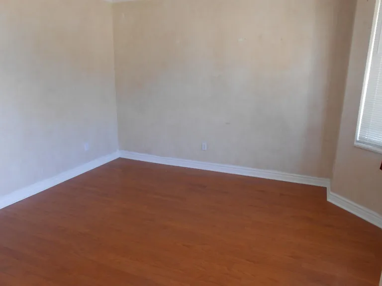 2804 W 950 N — Photo 4