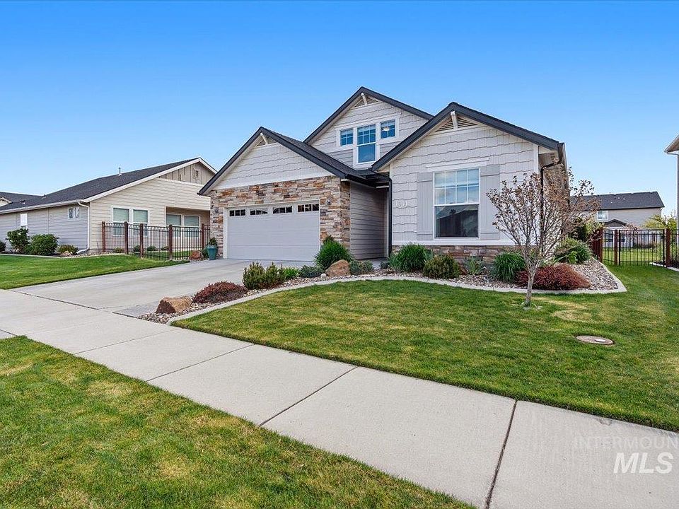 1st image of 1044 N Synergy Ln