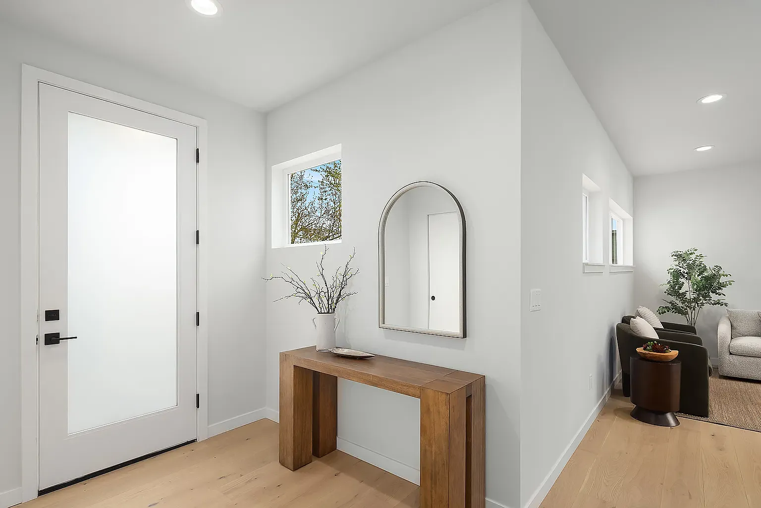 3 bed, 1393 sqft, $4,858 — Photo 2
