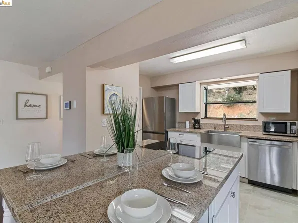 15395 Lake Arthur Rd, Auburn, CA 95602