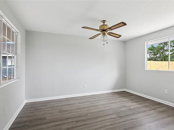 3rd image of 2813 Corinne Dr